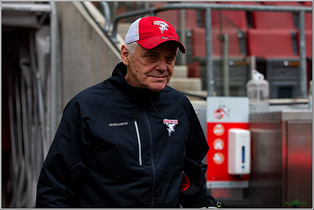 PENNY DEL; Koelner Haie Wintergame Training; Koeln, 02.12.2022